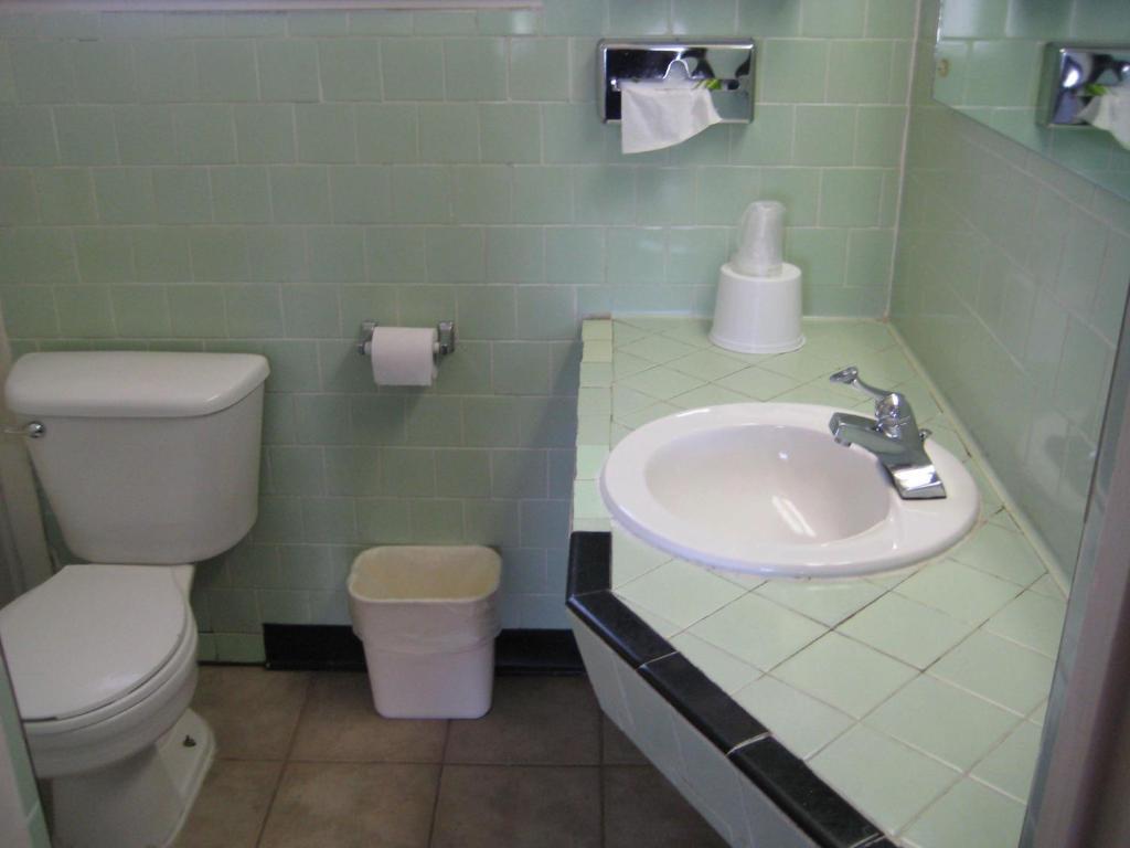 El Capitan Motel Gallup Room photo